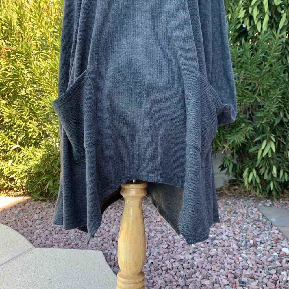 Gray Sweater - Picture 4 of 8